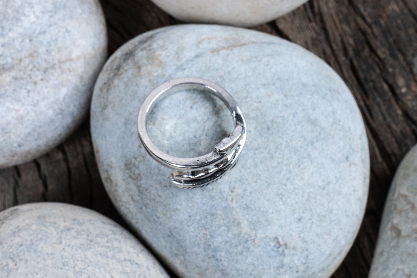 Feathered Path Shaped Ring for Men