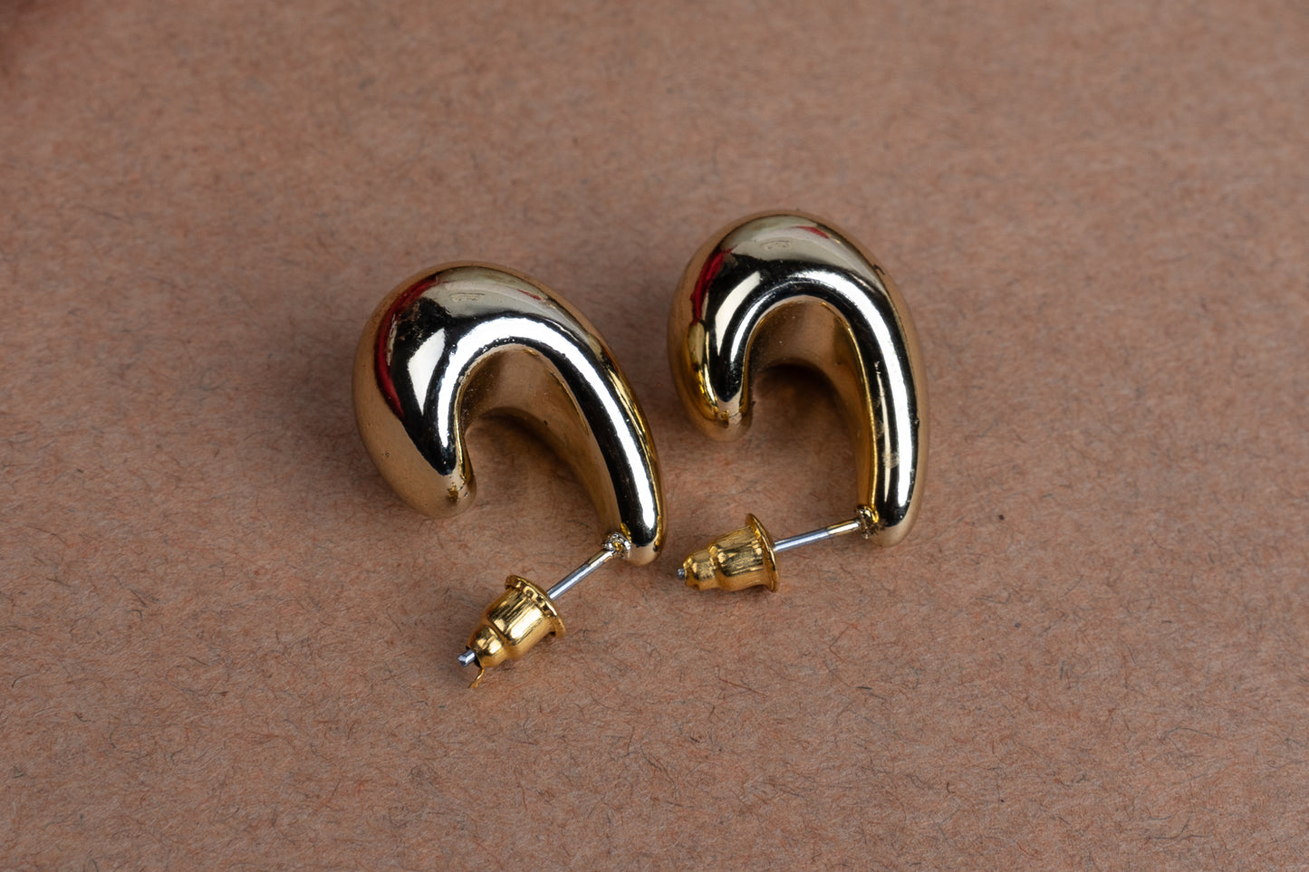 Golden Crescent-Shaped Elegant Anti-Tarnish Earrings