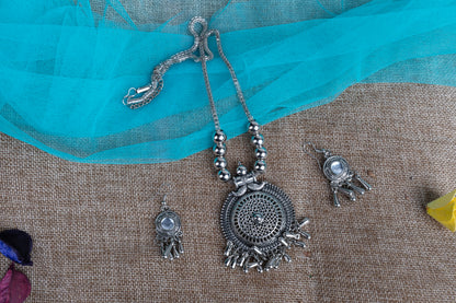 Vintage Mirage Pendant Necklace for Womens