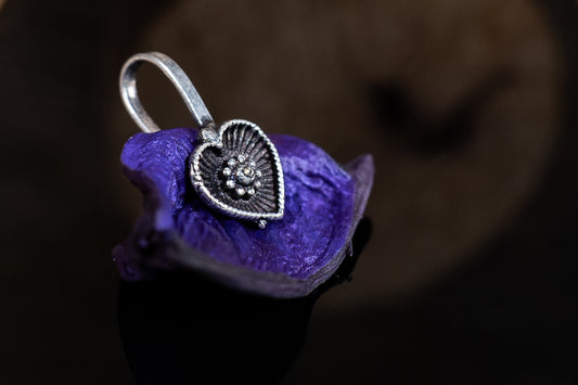 Mystic Petal Heart-Shaped Noes Pin